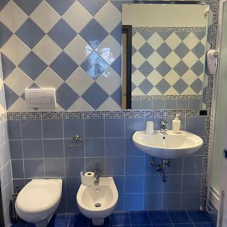 Dell'infopoint-la Via Silente Bed & Breakfast *