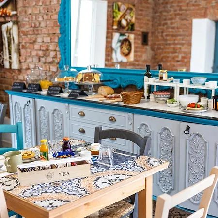 Palazzo Resilente- Dell'infopoint Bed & Breakfast 3*