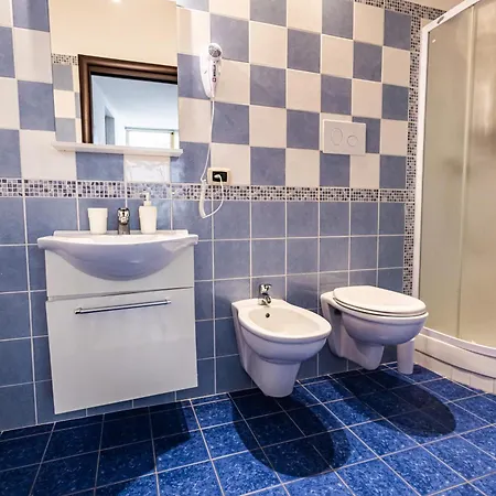 Dell'infopoint-la Via Silente Bed & Breakfast 3*