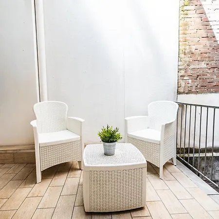 Bed and breakfast Palazzo Resilente- Dell'infopoint 3*
