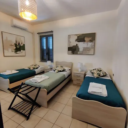 Palazzo Resilente- Dell'infopoint Bed & Breakfast Castelnuovo Cilento