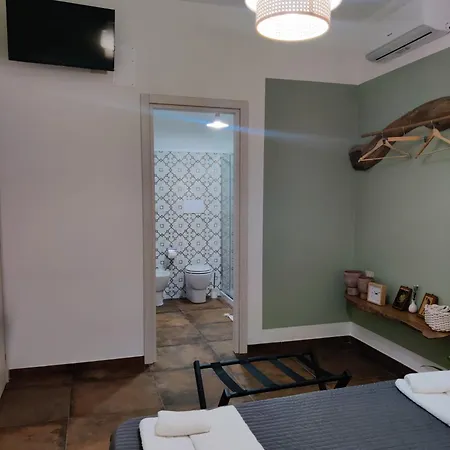 Bed & Breakfast Palazzo Resilente- Dell'infopoint 3*